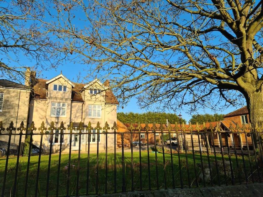 Stylish Georgian Apartment In An Ideal Location North Walsham Esterno foto